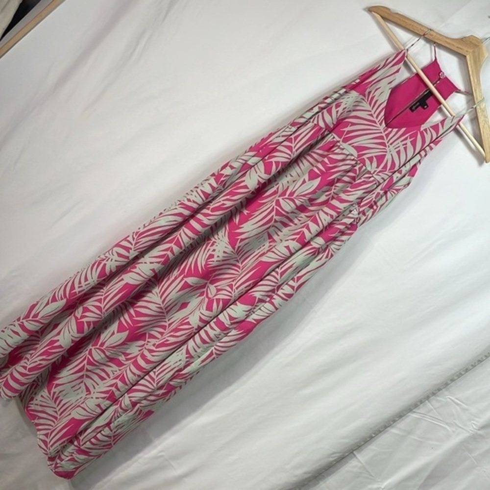 🪽 Gibson pink and gray palm print sleeveless maxi dress